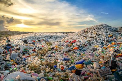 Hà Nội tăng cường chia sẻ trách nhiệm giữa chính quyền, doanh nghiệp và người dân trong giảm thiểu rác thải nhựa